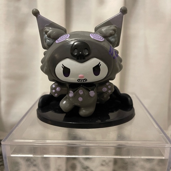 ❗️NEW❗️Kuromi Werwolves Of Miller’s Hollow Figurine - Picture 2 of 5